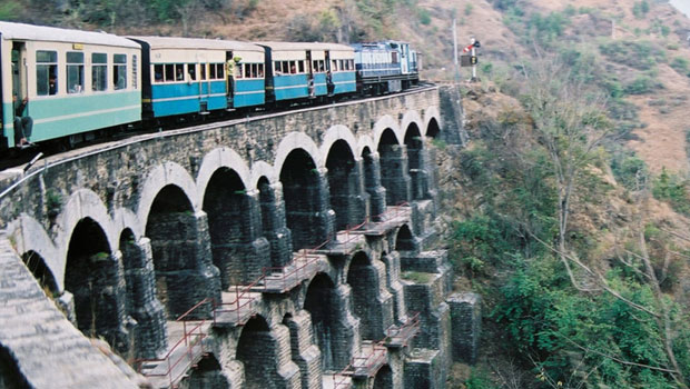 indian-train-bridge