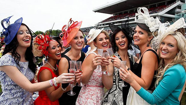 melbourne-cup-girls